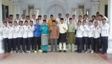 Pelepasan Kontingen Tanjab Barat Menuju Gubernur Cup Jambi 2026 (pro)