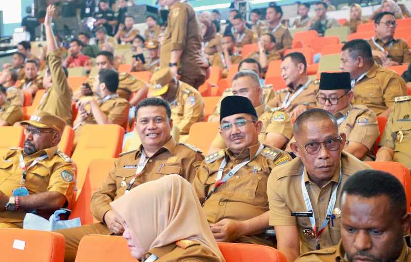 Bupati Anwar Sadat dan Wabup Katamso Saat Menghadiri Rakornas di Sentul Bogor (pro)