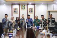Bupati Tanjab Barat Anwar Sadat dan OPD Terkait Bersama Tim Fakultas Ushuluddin UIN STS Jambi (pro)