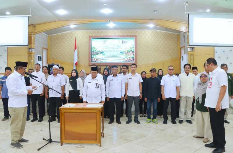 Bupati Anwar Sadat Kukuhkan Kelompok Kerja Mangrove Daerah FOTO : PRO 