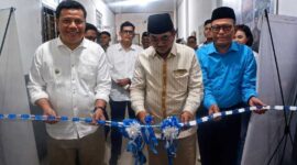 Bupati Anwar Sadat Didampingi Wabup Katamso dan Kadisporabudpar Angsori (FOTO : HMS)