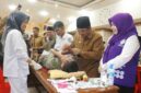 Bupati Tanjab Barat Drs H Anwar Sadat, M. Ag Tinjau Kegiatan Khitanan.