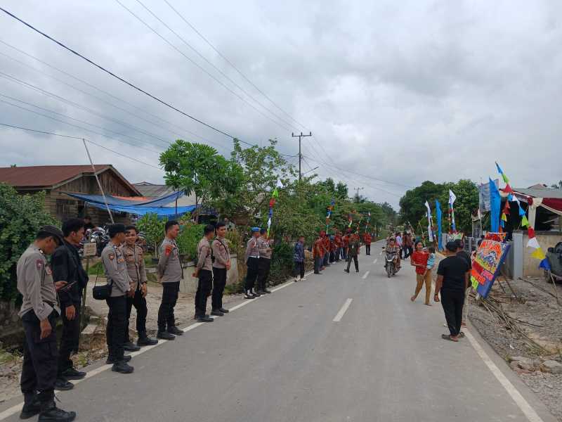 Personel Kepolisian Saat Pengamanan di Lokasi Kegaiatan (hms)