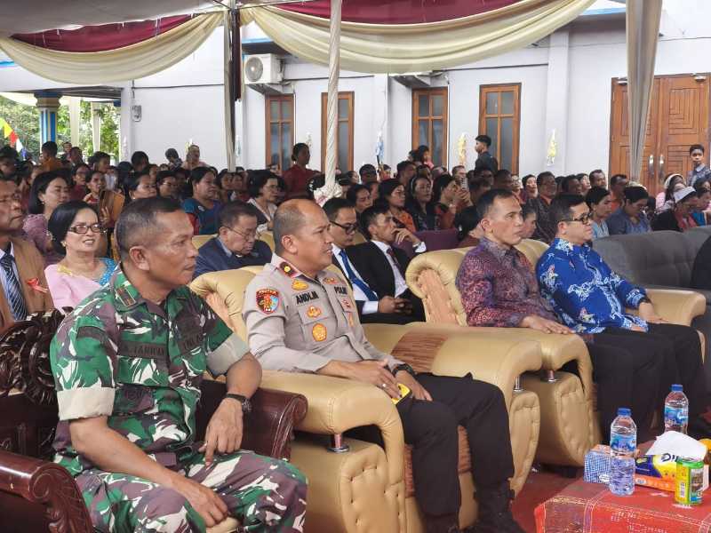 Wakapolres Kompol Andi Musahar Bersama Kapten Inf A Tarigan, Staf Ahli H M Yunus (hms)