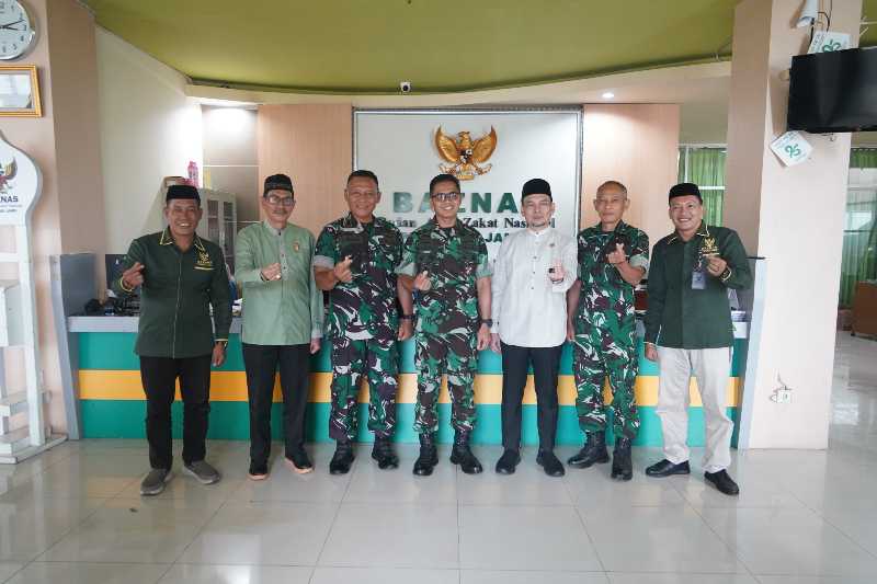 Danrem 042/Gapu Kunjungi BAZNAS Provinsi Jambi, Perkuat Sinergi Sosial dan Kemanusiaan (penrem042gapu)