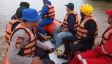 Tim Gabubgan Lakukan Pencarian Terhadap Korban (FOTO : Humas)