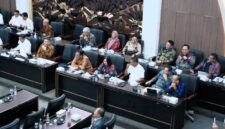 Rapat Di Gedung Nusantara I (ATR/BPN)