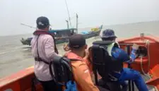 Tim SAR Gabungan Saat Melakukan Pencarian (hms)