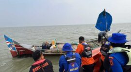 Tim SAR Gabungan Temukan Dua Nelayan Tanjab Barat 