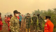 Danrem 042/Gapu Dampingi Gubernur Jambi, 148 Personel Gabungan Diterjunkan Perkuat Satgas Karhutla