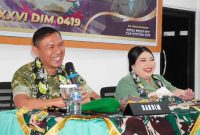 Didampingi Ketua Persit KCK Cabang XXVI Ny Trias Zulhiardi, Dandim 0419/Tanjab Letkol Inf Zulhiardi Berikan Pengarahan Perdana (pentjb)