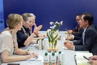 Menteri Hanif Ajak Swedia Perkuat Kerja Sama Iklim Berbasis Kredit Karbon Berintegritas Tinggi. FOTO : Kementrian LH