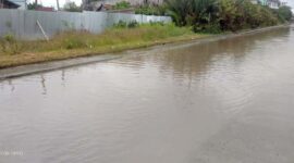 Salah Satu Titk Kantung Genangan Air Baik pasca Hujan maupung Pasang Dalam. FOTO : LT diambil Kamis (3/11/22)