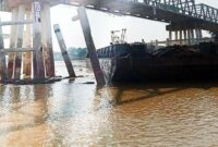 Perbaikan Fender Jembatan Aur Duri 1 Hampir Rampung : Bukti PPTB Komitmen Kawal Perusahaan Bertanggung Jawab. FOTO : HMS