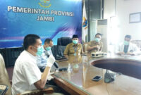 Juru Bicara Covid-19 Provinsi Jambi, Johansyah dalam konferensi pers, Senin (20/04/20).