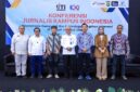 (Dari kiri ke kanan) Jajaran pengurus Ikatan Jurnalis Televisi Indonesia (IJTI), Sekretaris Jenderal Kemnaker Cris Kuntadi (keempat dari kiri), Ketua Umum IJTI Herik Kurniawan (kelima dari kiri), beserta para pembicara dan tamu undangan berfoto bersama dalam pembukaan Konferensi Jurnalis Kampus Indonesia di Gedung Dewan Pers, Jakarta, Kamis (4/6/2026). (FOTO : Dok. Istimewa Kemnaker)