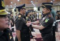 Jaksa Agung ST Burhanuddin Saat Lantik Sugeng Hariadi Menjadi Kajati Jambi, Kamis (23/10/25). [FOTO : KEJATI JAMBI]