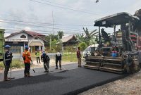 Pengerjaan Jalan Ness yang Sempat Terdampak Tol, Kini Sudah Mulus Kembali Dilapisi Aspal Baru. FOTO : VIRYZHA