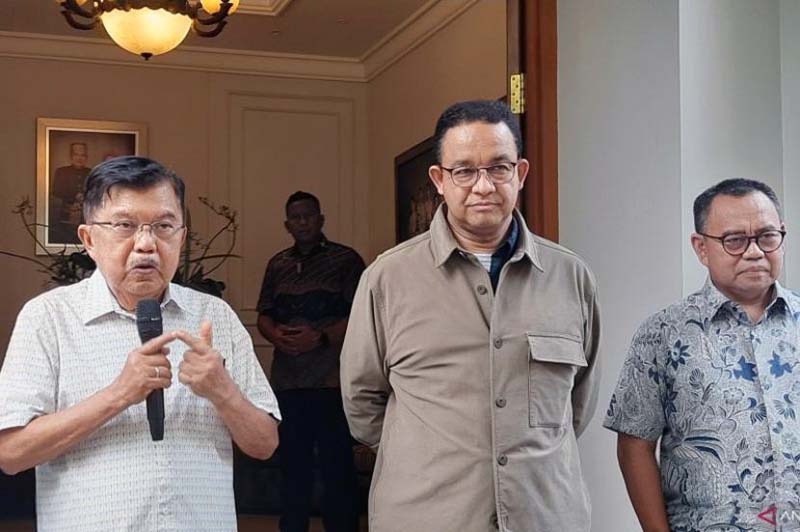 Wakil Presiden Ke-10 dan Ke-12 M Jusuf Kalla (JK) bersama bacapres Koalisi Perubahan, Anies Rasyid Baswedan dan Jubir Sudirman Said. [FOTO : republika]