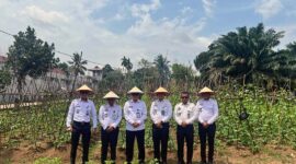 Kakanwil Ditjenpas Jambi Pastikan Program Ketahanan Pangan dan Monitor Kebun Sayur Lapas Kelas IIB Muara Tebo. FOTO : HMS