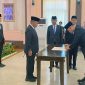 Syahroni Ali, A.Md.IP., S.H., M.H., resmi mengemban amanah sebagai Kepala Lapas IIA Jambi setelah dilantik dalam sebuah prosesi khidmat di aula Kantor Wilayah Kemenkum Jambi. FOTO : VIRYZHA/LT