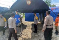 Kapolda Jambi Irjen Pol A Rachmad Wibowo Saat Tninjau pos penyekatan perbatasan/Pintu Masuk Kota Jambi, Sabtu (21/08/21).