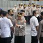 Kapolda Jambi Irjen Pol Drs. Rusdi Hartono, M.Si Saat Memimpimpin Apel Pagi Personel Polda Jambi. Senin, (31/10/22). FOTO : Dhea.