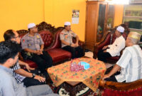 FOTO : Kapolres Tanjab Barat AKBP Guntur Saputro, S.IK, MH Saat Silaturrahmi dengan Ketua MUI Ustadz Drs. H. Mahyuddin Arif, M.Ud di Kampus STAI An-Nadwah, Rabu (04/03/20)