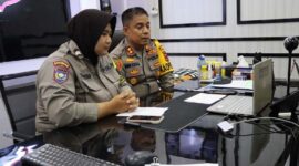 Kepala Kepolisian Resor Tanjab Timur AKBP Andi Muhammad Ichsan Usman, SH, SIK Live Streiming bersama Rahmawati dari Polri TV. FOTO : Humas ResTT