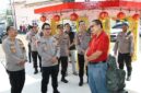 Kapolresta Jambi Kombes Pol Boy Sutan Binaga Siregar Kunjungi Beberapa Vihara di Kota Jambi Untuk Pastikan Situasi Kambtibmas Kondusif saat Perayaan Imlek. [FOTO : HMS/Viryzha]