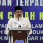 FOTO : Bupati H. Anwar Sadat saat Menghadiri Gerakan Bersama Penolahan Lahan dan Limbah Pembuatan 114 Ton di 114 Desa Optimalisasi Solusi Permanen Cegah Karhutla digelar oleh Polres Tanjab Barat dan Pemkab di Balai Pertemuan Kantor Bupati, Rabu (31/3/21).
