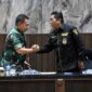 Kasad Jenderal TNI Dudung Abdurachman Menerima Audiensi Ketua Umum DPP Organisasi Gerakan Anti Narkoba (Granat) DR. H. KRH. Henry Yosodiningrat di Mabesad, Jumat (21/1/22). FOTO : Dispenad