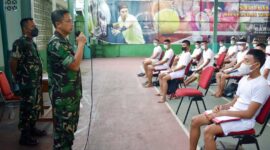 Acara Pengarahan kepada Peserta Seleksi Calon Tamtama TNI AD Gelombang I Tahun 2022 di Balai Prajurit Makorem 042/Gapu, Senin (7/3/22). FOTO : PENREM