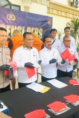 Ditreskrimsus Polda Jambi Tangkap Tiga Pelaku dan Puluhan Keping Emas senilai 3,2 Miliar Hasil PETI