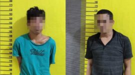 FOTO : Terduga Pelaku AR dan RZ Ketika Diamankan di Mapolsek Tebing Tinggi