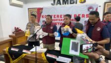 Dirresnarkoba Polda Jambi Kombes Pol Dr Ernesto Saiser Saat Pres Rilis Pengungkapan di Mapolda Hambi. FOTO : Viryzha