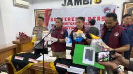 Dirresnarkoba Polda Jambi Kombes Pol Dr Ernesto Saiser Saat Pres Rilis Pengungkapan di Mapolda Hambi. FOTO : Viryzha