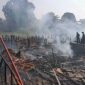 Kebakaran Hanguskan Puluhan Rumah di Kelurahan Legok Jambi. [FOTO : Dhea/Ist]