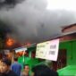 Empat rumah warga di kawasan RT 09 Kelurahan Rajawali, Kecamatan Jambi Timur, Kota Jambi ludes terbakat, Selasa (26/9/22). FOTO : Dhea/Ist