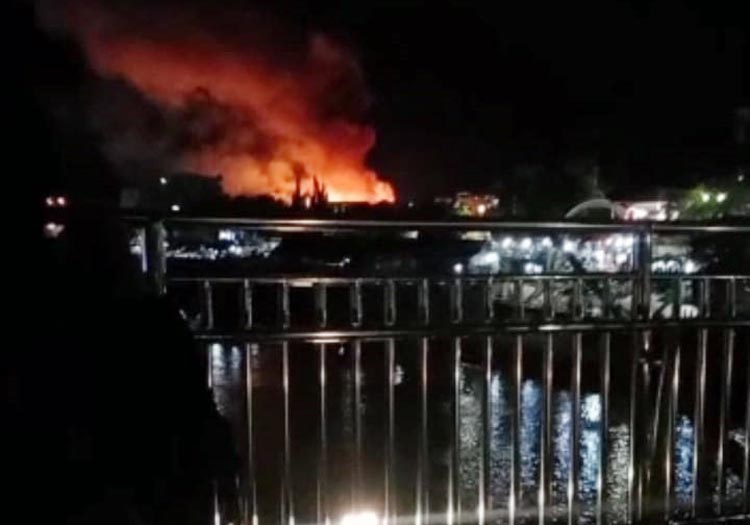 Tangkapan Layar Saat Kebakaran di wilayah RT 03, Kasang, Jambi Timur, Kota Jambi. 