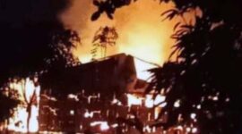 Satu Rumah di RT 14 Beringin Ujung yang mengalami Musibah Kebakaran, Senin (28/3/22) Malam. FOTO : Hasil Tangkapan Layar