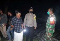 BKTM Patunas Brigadir M Yusuf dan Babinsa Patunas Serma Edi Sopian bersama Ketua RT 014 Abdul Rahman saat di Lokasi. FOTO : Polsek Tkl Ilir