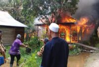 Kondisi Rumah Suhaimi saat Musibah Kebakaran terjadi Selasa (7/12/21) Sekitar Pukul 11.00 WIB. Dok : Damkar Tanjab Barat