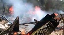 Satu Unit Rumah Warga di Desa Penerokan Ludes Terbakar. FOTO : Noval/Ist