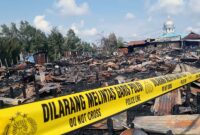 Kondisi Pemukiman Warga Pasca terjadinya kebakaran di Bahari Ujung Kampung Nelayan, Jum'at (15/12/23) Pukul 01.00 Wib. FOTO : LT