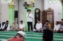 Kejari Bangka Tengah Muhammad Husaini Saat Sabutan pada Acara Safari Ramadan di Masjid Jamiatul Khoir. FOTO : HMS