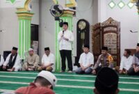 Kejari Bangka Tengah Muhammad Husaini Saat Sabutan pada Acara Safari Ramadan di Masjid Jamiatul Khoir. FOTO : HMS