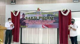 Kepala Kejaksaan Negeri Kabupaten Muaro Jambi Kamin, SH, MH resmi me Launching  Sistem Aplikasi Tindak Pidana Umum atau ‘SAKTI PIDUM’, Rabu (15/12/21). FOTO : Hms Kejari MJ