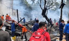 Kebakaran Hanguskan Sejumlah Rumah Warga di Sungai Saren Tanjung Jabung Barat
