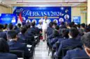 Menteri Ketenagakerjaan Yassierli memberikan Kuliah Umum di hadapan ratusan mahasiswa Politeknik Mitra Industri, Bekasi, Rabu (16/9/2026). (FOTO : Dok. Biro Humas Kemnaker)